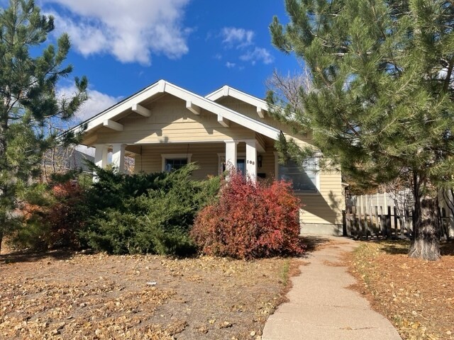 Primary Photo - 108 E Pershing Blvd