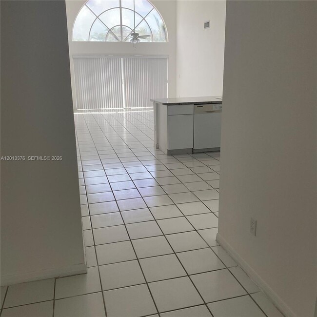 Foto del edificio - 10867 SW 152nd Pl