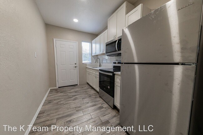 Building Photo - 2 br, 1 bath House - 154 Ave J SE