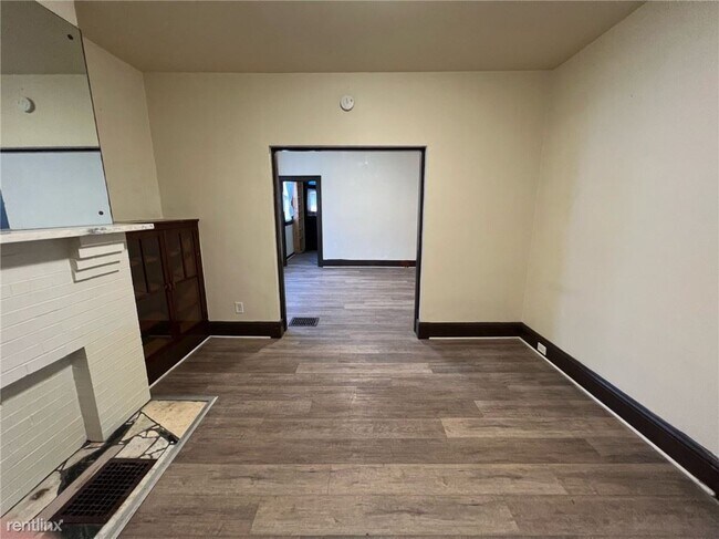 Building Photo - 3 br, 2 bath House - 1093 Dohrman Street