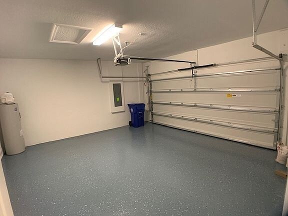Foto del edificio - 2223 Timberlake Cir