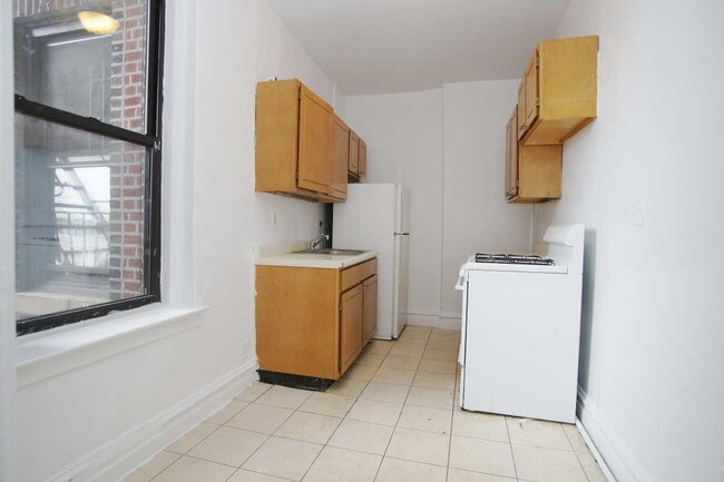 Building Photo - 8201 19th Ave