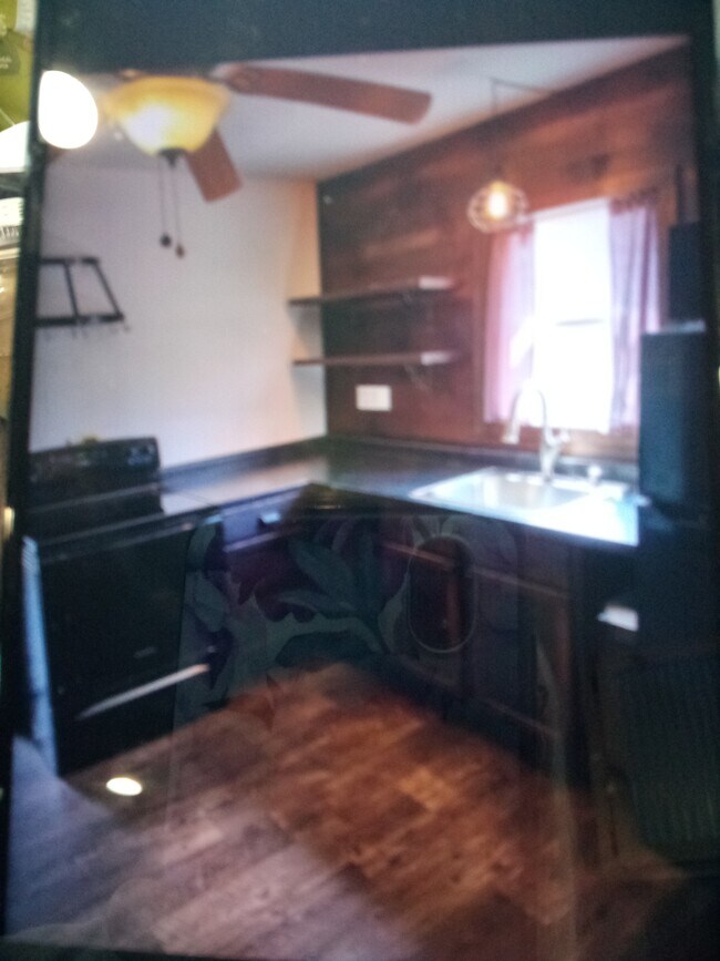 Foto del edificio - 406 W Washington St