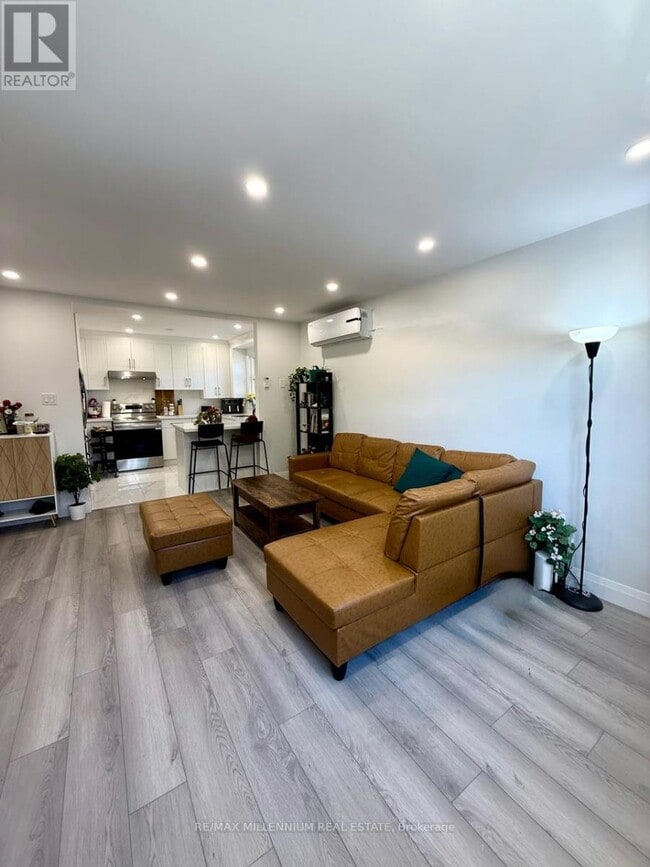 Building Photo - 1115 O'Connor Dr