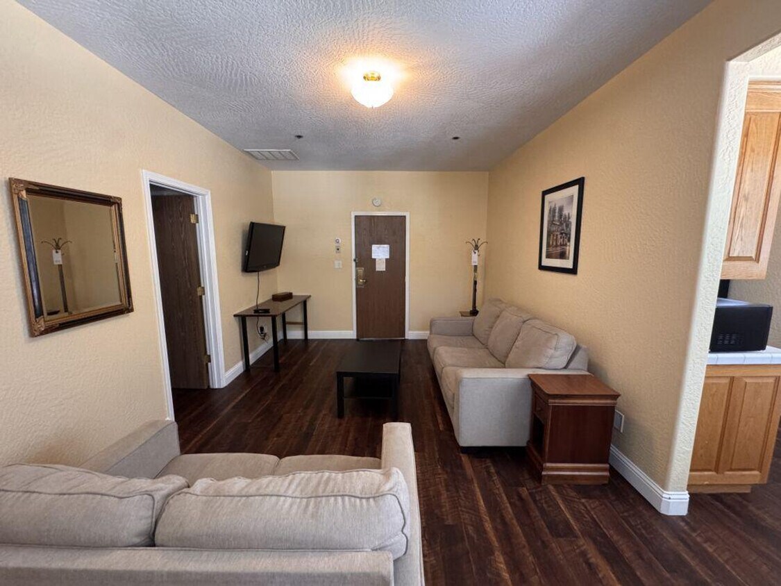 Foto principal - 300 Main St