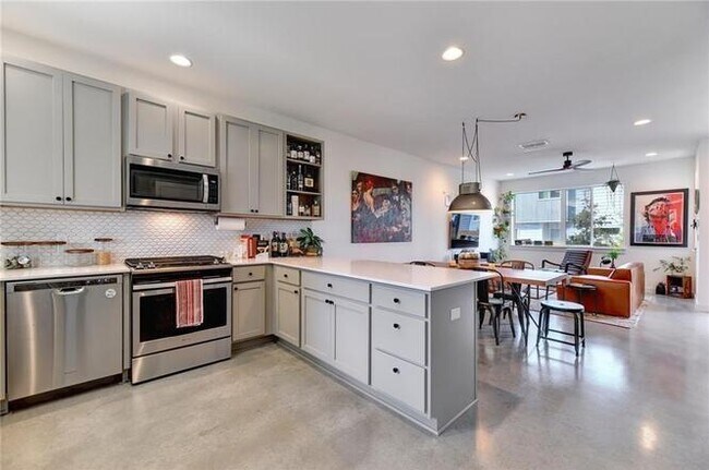 Foto del edificio - 801 N Bluff Dr