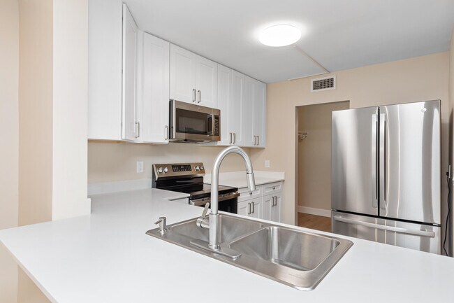 Foto del edificio - 11401 NW 35th St