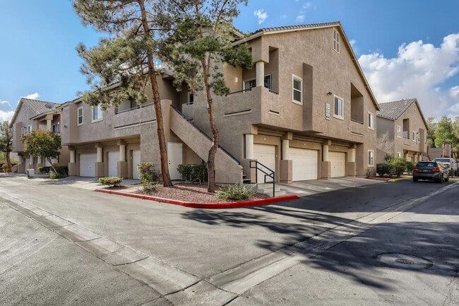 Building Photo - 2153 Jasper Bluff St