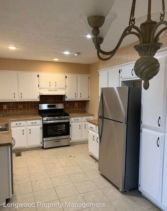 Building Photo - 4 br, 2 bath House - 3218 Berrong Way