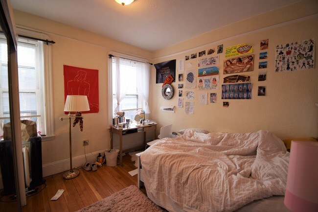 Foto del edificio - 72 Revere St