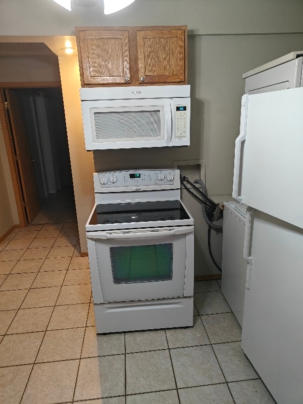 Building Photo - 1378 Thrush St