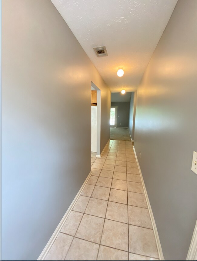 Foto del edificio - Northpointe Duplex Available for May!