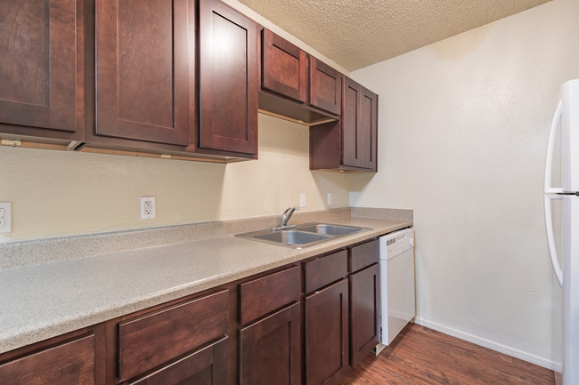 1900 Live Oak - 2Bd/2Ba - Gant Apartments