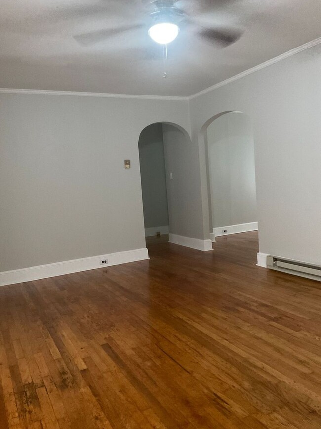 Foto del edificio - Two bedroom home in Charlotte - Spacious h...