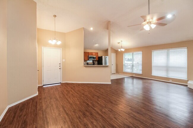 Building Photo - 405 Lemon Dr