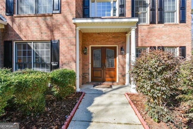 Building Photo - 305 Collegiate Dr