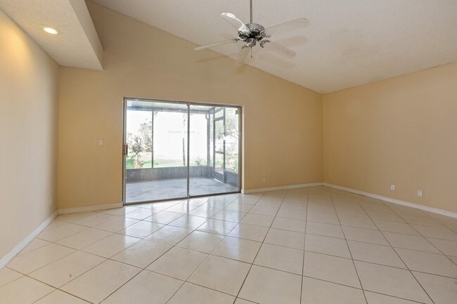 Building Photo - 3130 Salinas Way