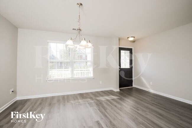 Foto del edificio - 4893 Abbey Park Rd