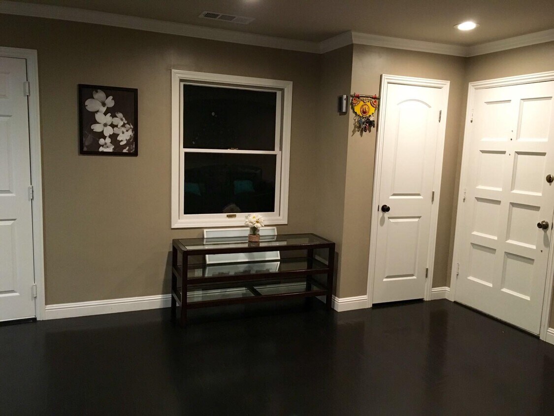 Foto principal - 15230 Chelsea Dr