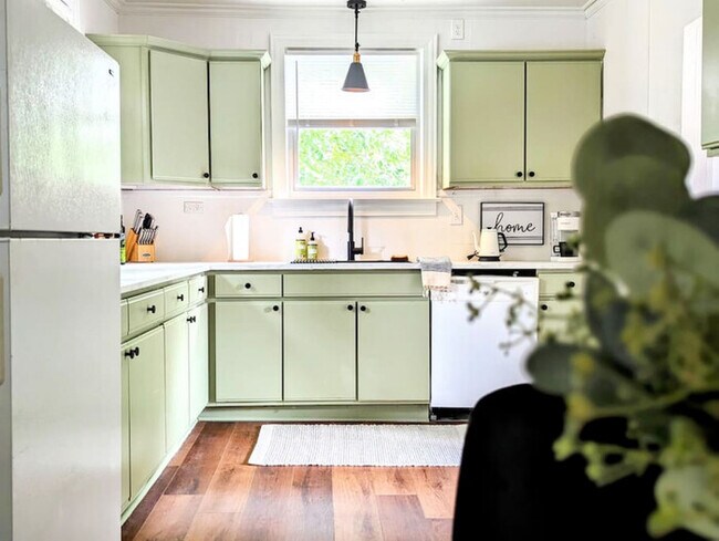 Foto del edificio - HillTop Hideaway - 4min from downtown!