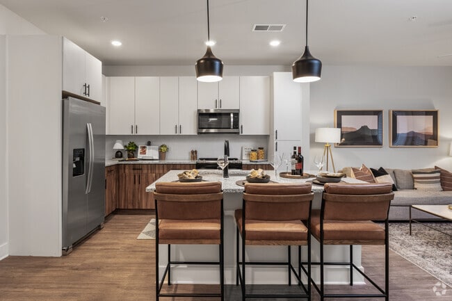 Interior Photo - Rise Red Mountain