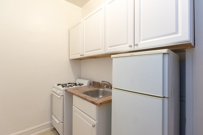 Foto del edificio - 2825 N Burling St