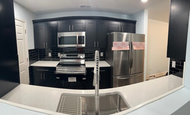 Kitchen - 3239 Fairington Dr