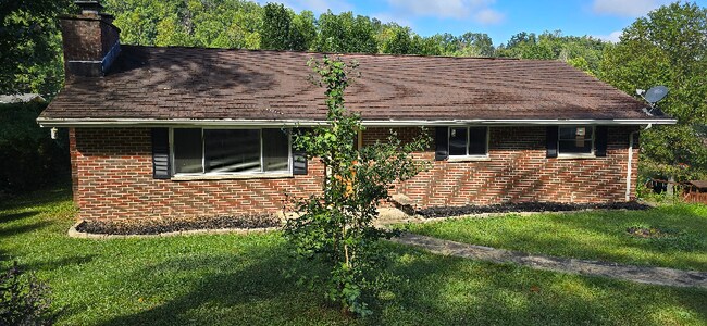 Foto del edificio - 1801 Oakwood Dr