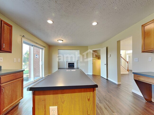 Building Photo - 5229 Stableton Dr