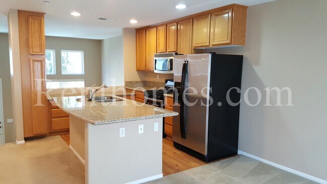 Foto del edificio - Carmel Valley, 3710 Mykonos Ln #171, AC, Granite Counters, Attached 2 Car Garage, Community Pool,...