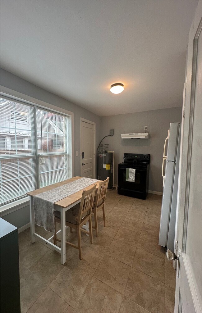 Foto del edificio - 4302 Polk St