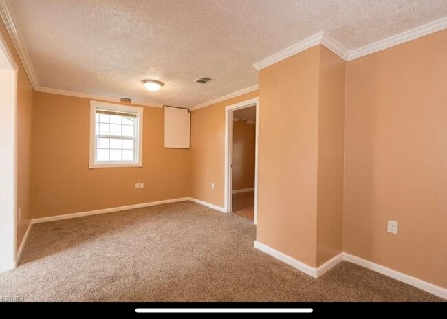 Building Photo - 13429 Kirton Ave