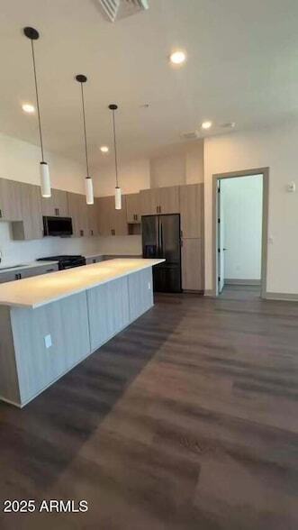 Building Photo - 7111 E Tierra Buena Ln