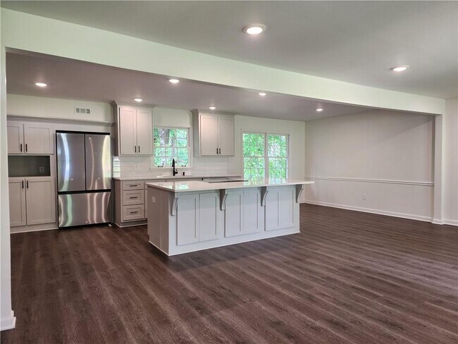 Building Photo - 3921 Locklear Way NW