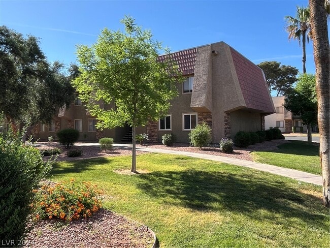 Building Photo - 5220 Indian River Dr