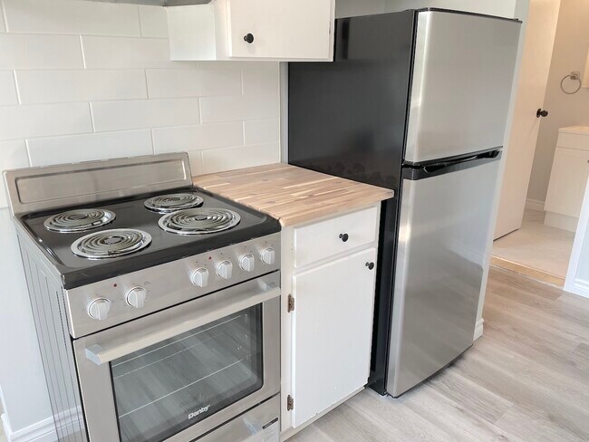 Photo du bâtiment - 471 Tecumseh Rd W