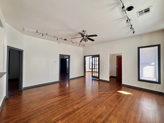 Foto del edificio - 1735 NW 13th St