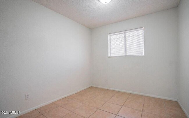 Foto del edificio - 511 N Brown Ave