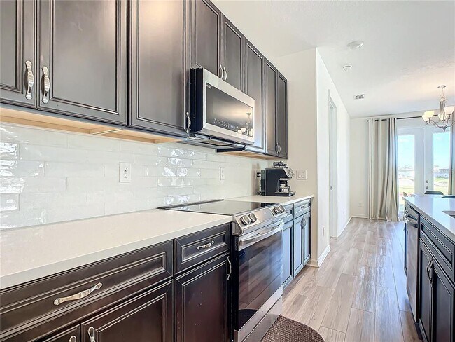 Building Photo - 1317 Sterling Pointe Dr