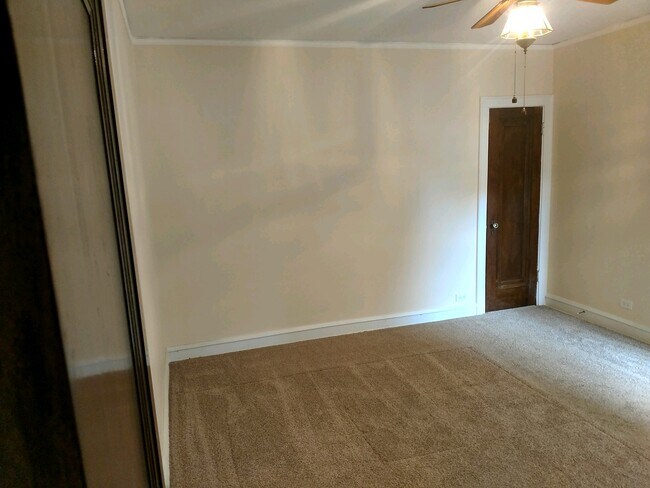 Bedroom - 5531 N Linder Ave