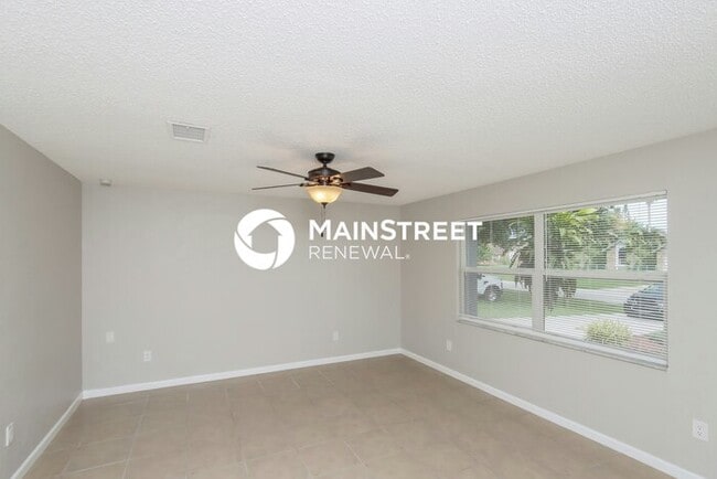 Building Photo - 3 Bedroom Pet-Friendly Home in PALM BAY, FL with Main Street Renewal