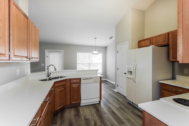 Building Photo - 6714 Krenson Oaks Cir
