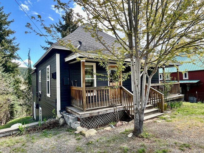 Foto del edificio - 1 br, 1 bath House - 501 S 2nd Street