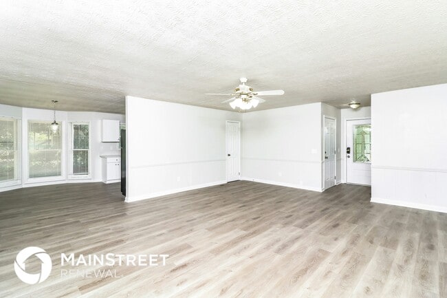 Building Photo - 3521 Stone Ridge Dr