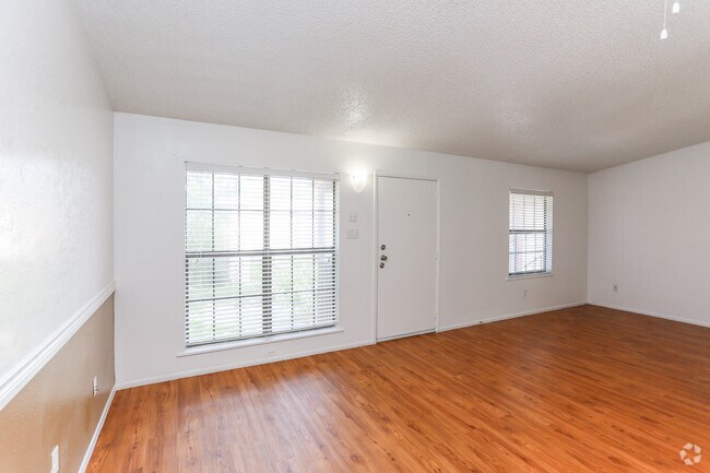 Interior - Buttercup Creek