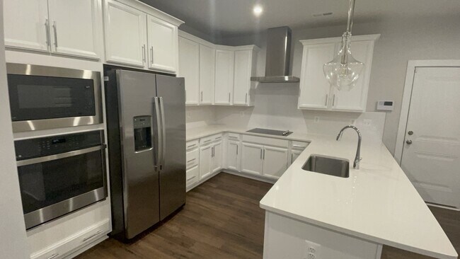 Foto del edificio - 2749 St Elias Dr