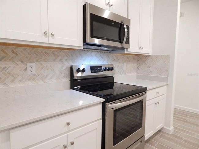 Building Photo - 5675 SW 93rd St