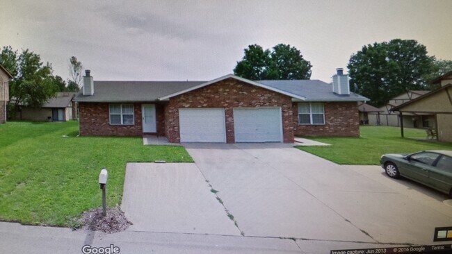 Foto del edificio - 714 Plankway Drive