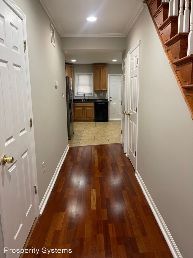Building Photo - 2 br, 1.5 bath House - 813 S Decker St