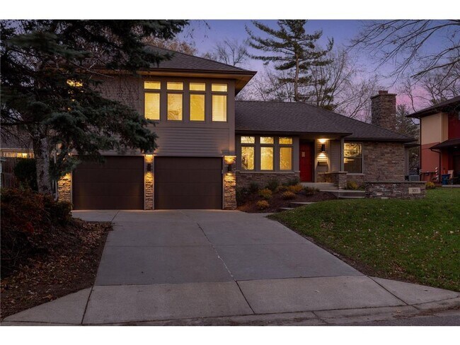 Foto del edificio - 301 Turnpike Rd